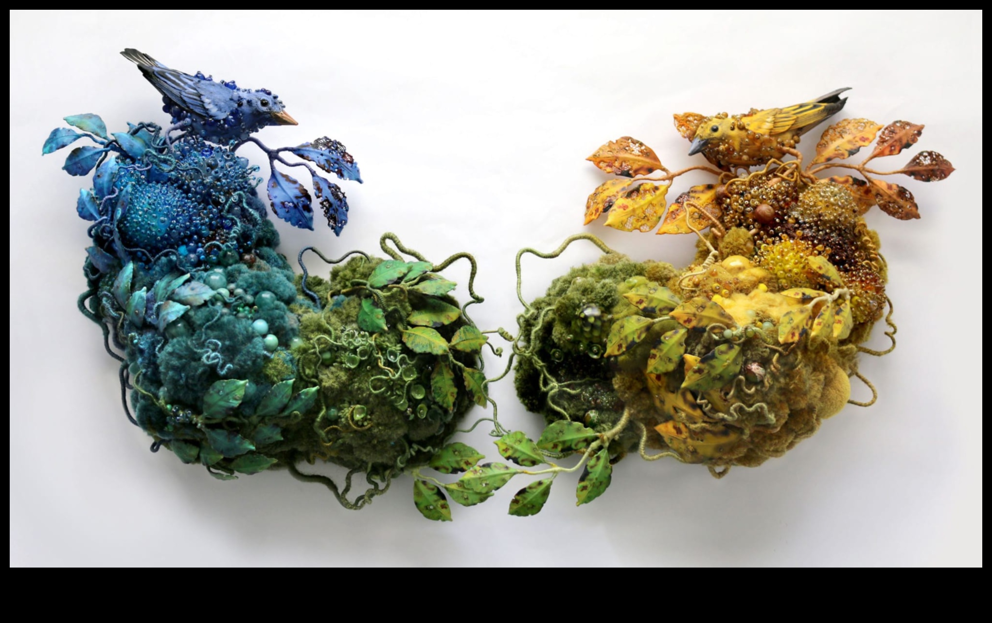 Kaleidoskopiskā kolāža: realitātes saplūšana popmākslas asamblejās