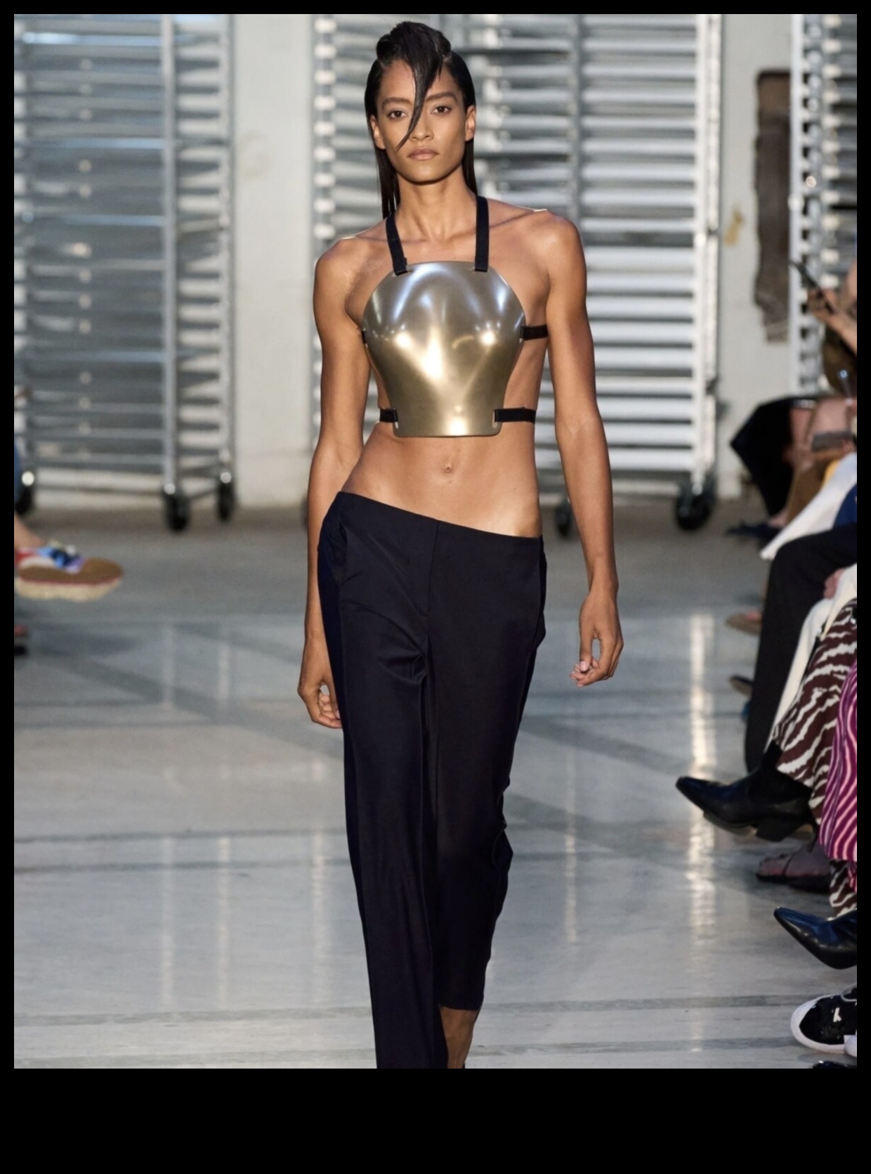 Urban Vogue Vibrance: aptveriet pilsētas modernās modes dinamisko pulsu