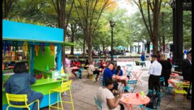 Kā ainavas iedvesmo un ietekmē brīvdabas mākslas tirgu dizainu?