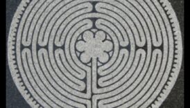 Liturģija un labirinti: mākslinieciskās reprezentācijas gotiskajās reliģiskajās praksēs