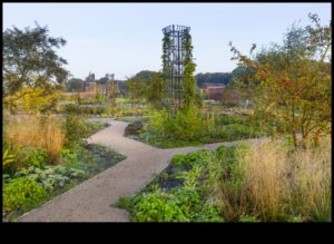 Kādas ir labi izstrādātas pilsētas ainavas īpašības?